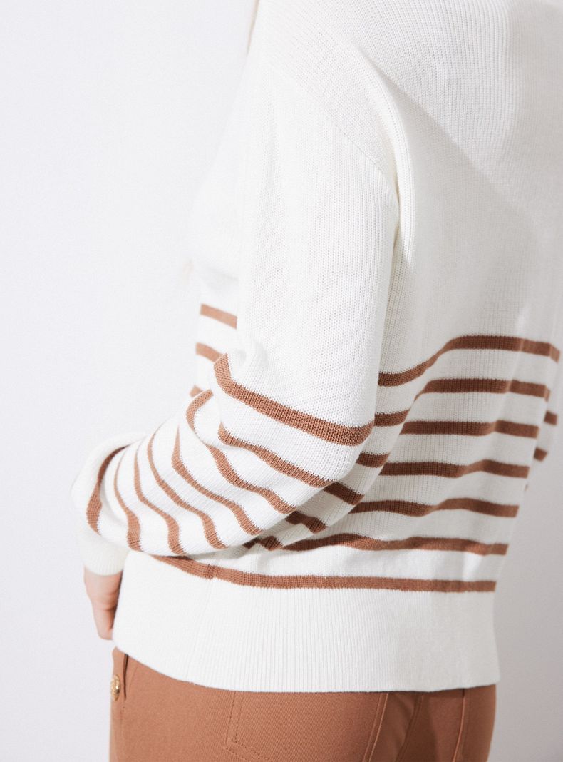 Sweater Rayado con Cuello Polo-3