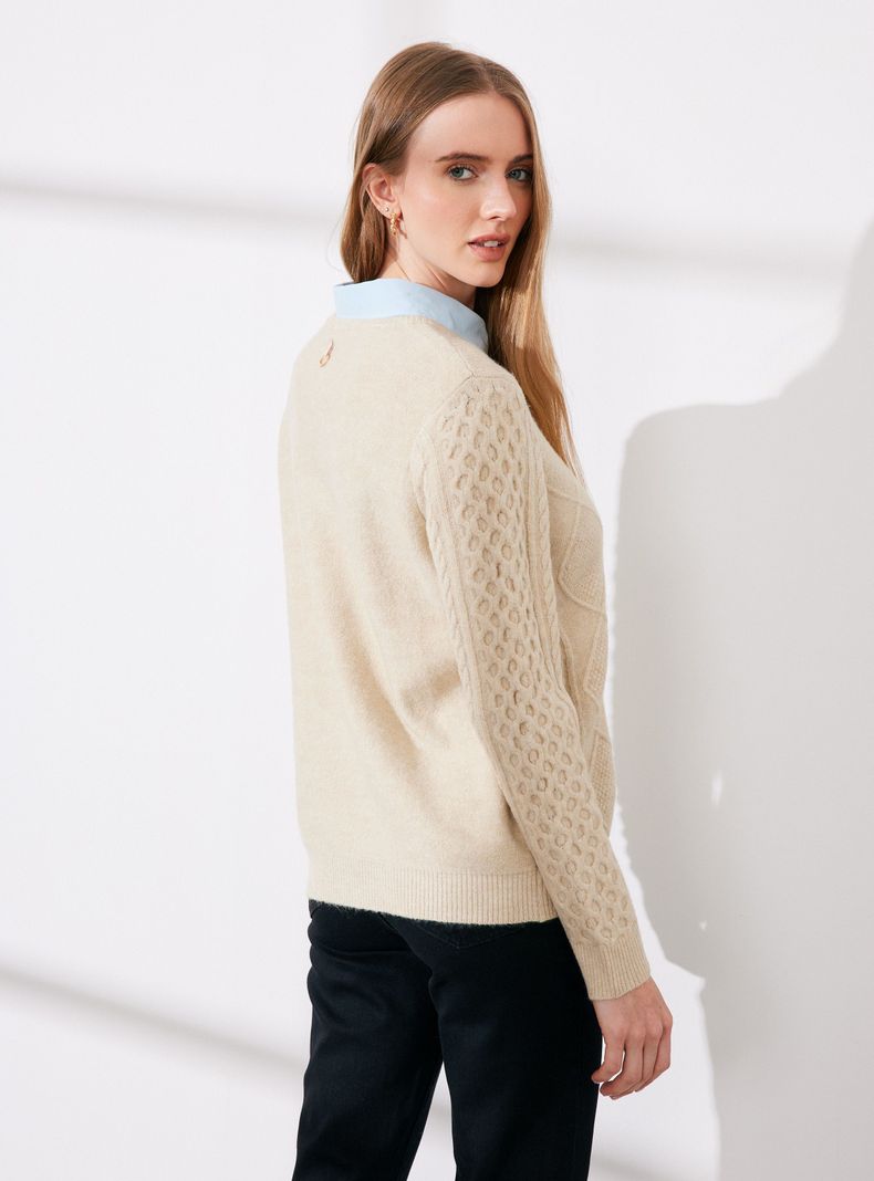 Sweater Trenzado con Cuello Camisero Sobrepuesto-1
