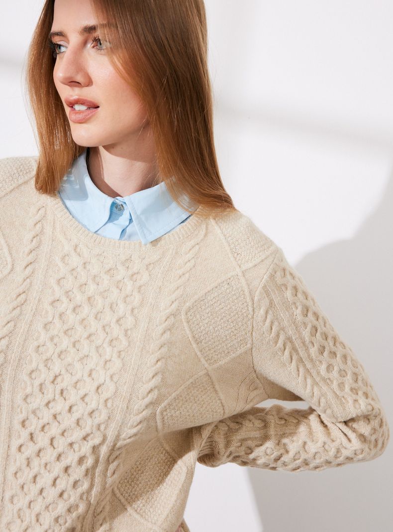 Sweater Trenzado con Cuello Camisero Sobrepuesto-2
