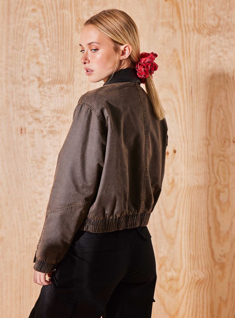 Chaqueta Crop Look Engomado-1