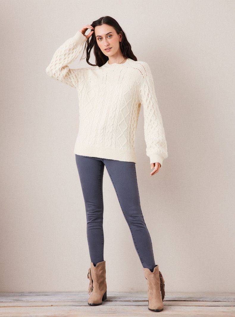 Sweater Trenzado con Detalle de Líneas y Cuello Alto-4