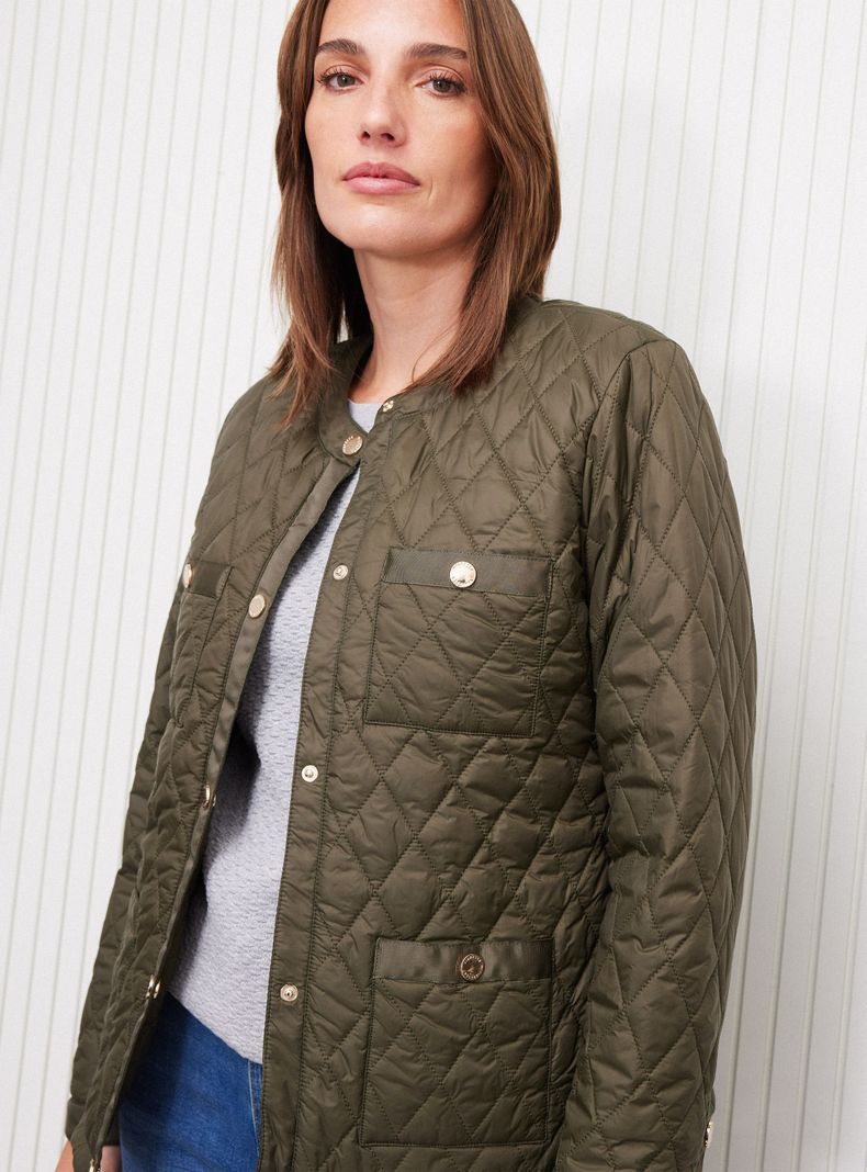 Parka Corta Quilt con Botón Metálico Bolsillos-2