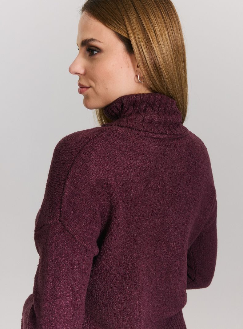 Sweater Cuello Alto con Corte Diagonal en Delantero-3