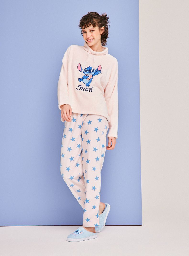 Pijama Cuello Alto Bordado Disney Stitch de Polar-4