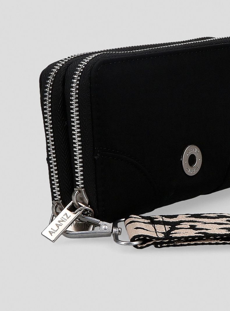 Billetera con Strap Tejida con Diseño-3