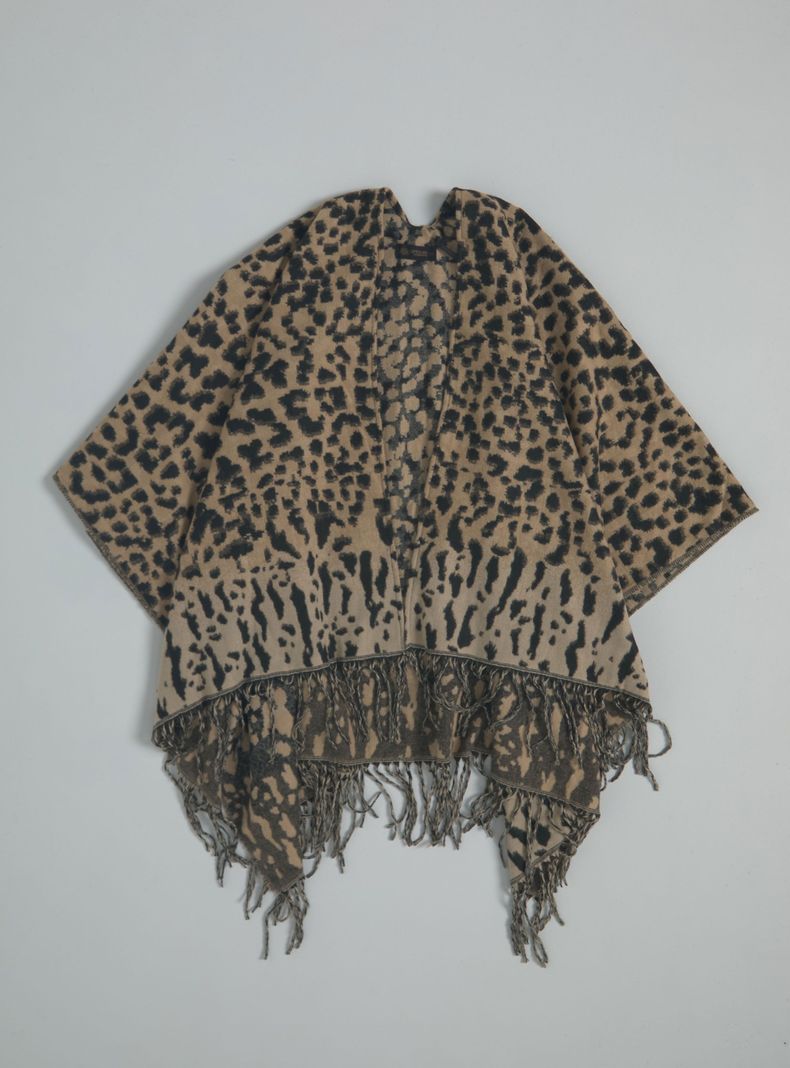 Chal Ruana Animal Print con Flecos-2