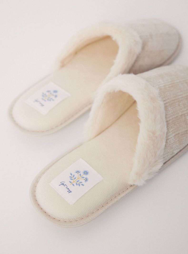 Pantuflas Casa Chenilla Marfil-3