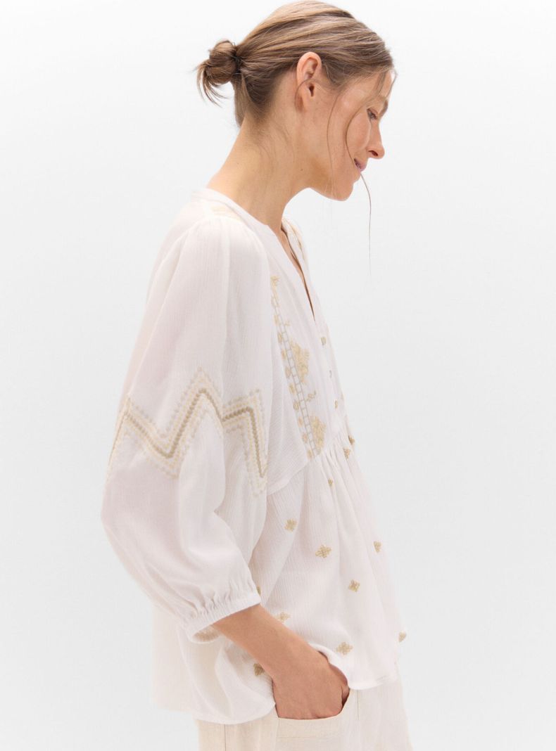 Blusa Bordada Canesú-2