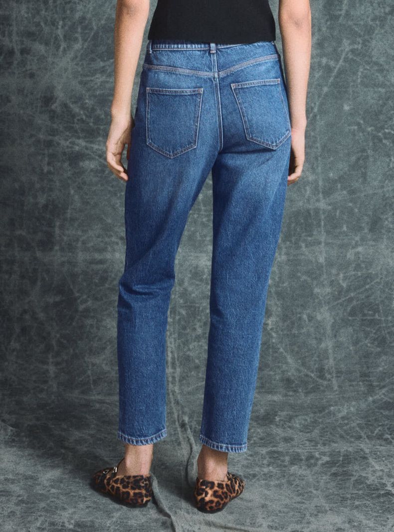Jeans Mom-1