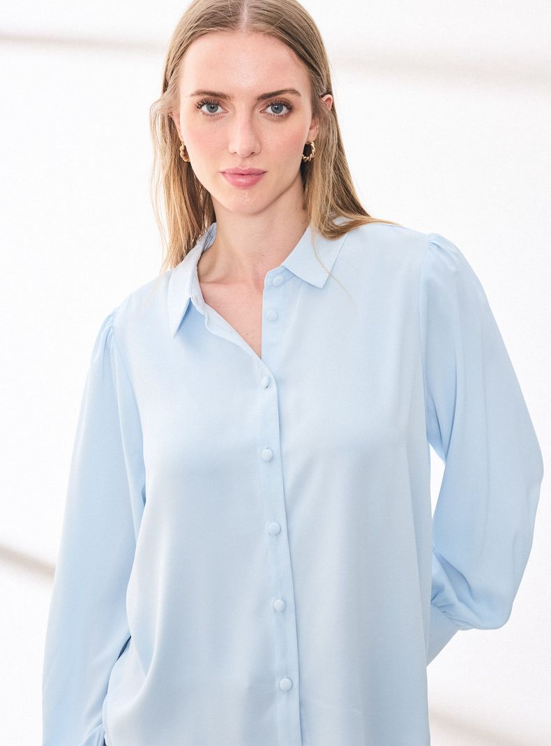 Blusa Satinada con Botón Forrado-2