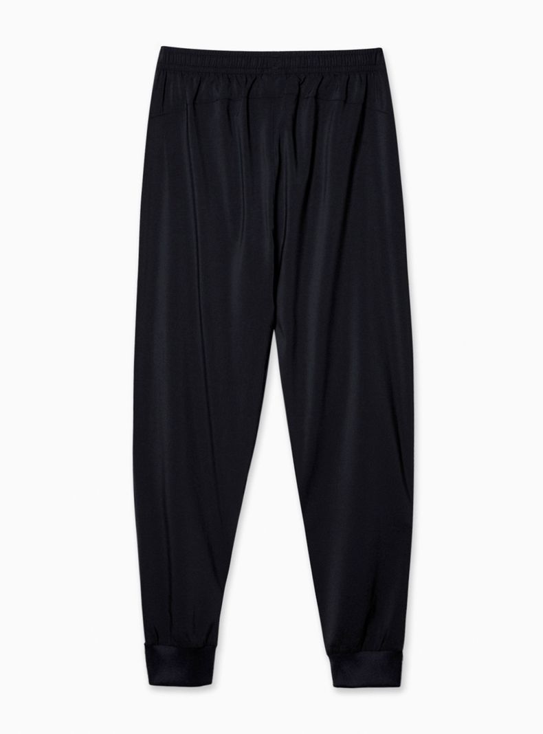Pantalón Logo Train Essentials Pant-3