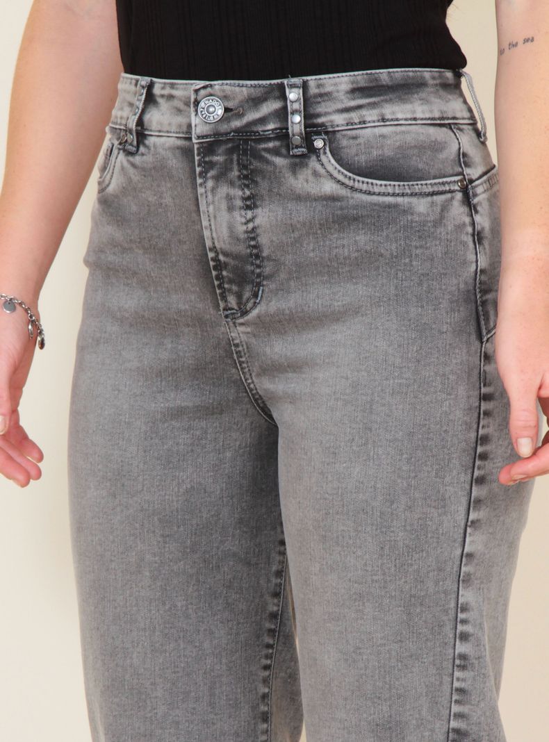 Jeans Recto Tiro Alto Pretina Basta Roll Up-2