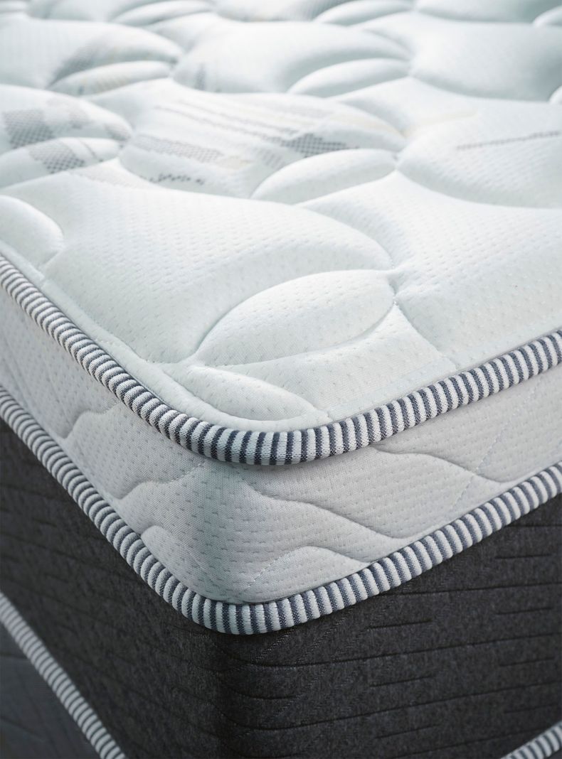 Cama Europea Everest Cobre Súper King + Respaldo Piamonte + Veladores Malaga Grey-3
