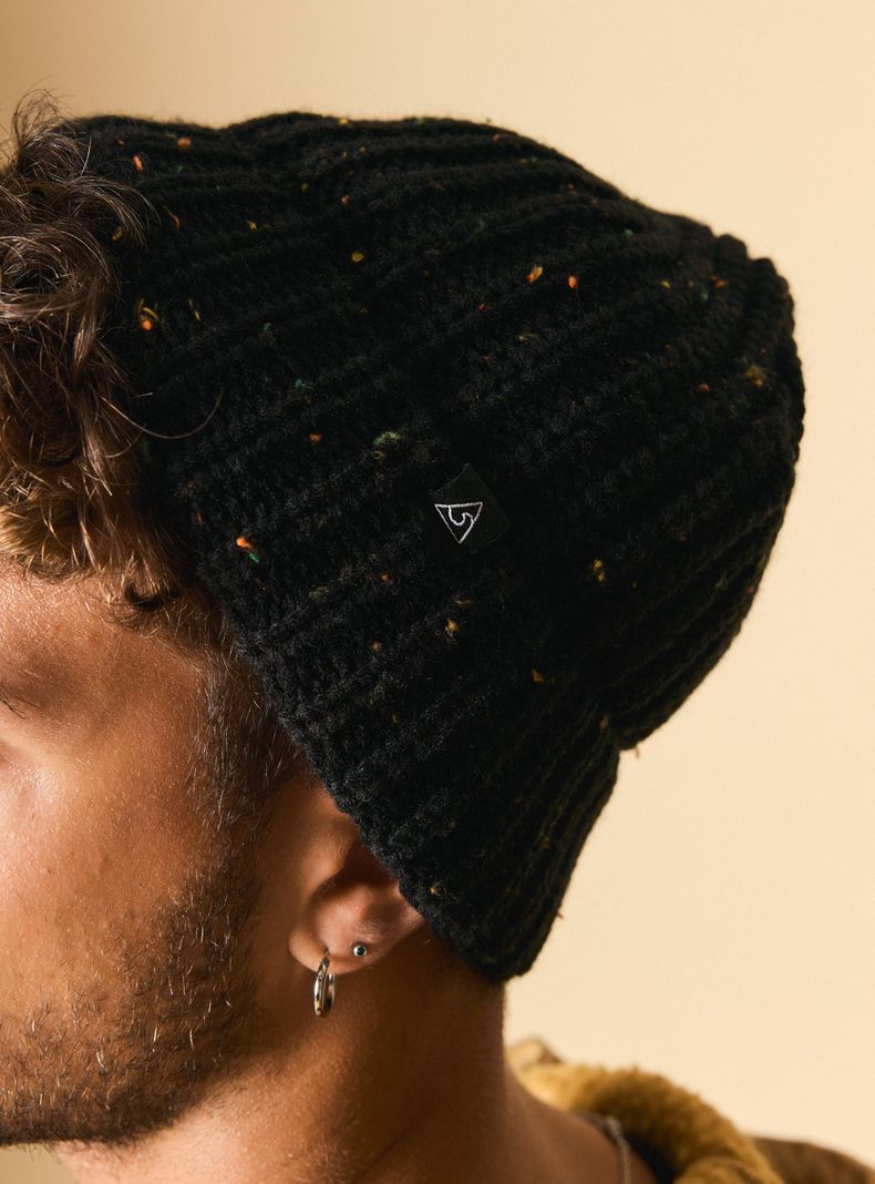 Gorro Punto con Detalle de color-1