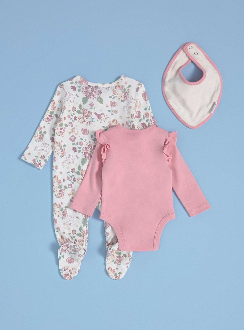 Conjunto de 3 Piezas de Osito, Body y Babero a Juego-1