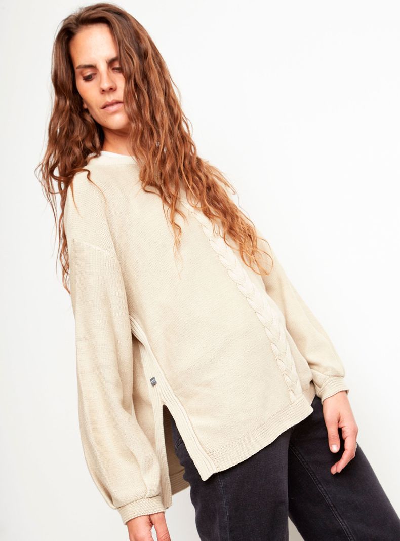 Sweater Noir Orgánico con Detalle Frontal-2