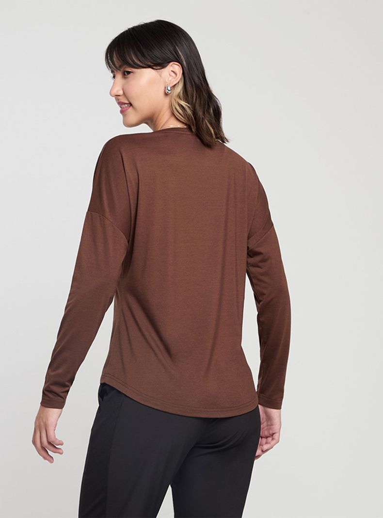 Polera Leo-1