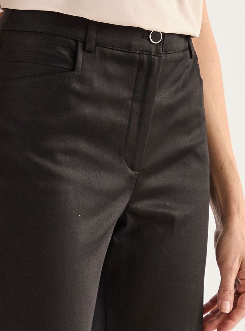 Pantalón Liso Regular Fit con Cierre-2