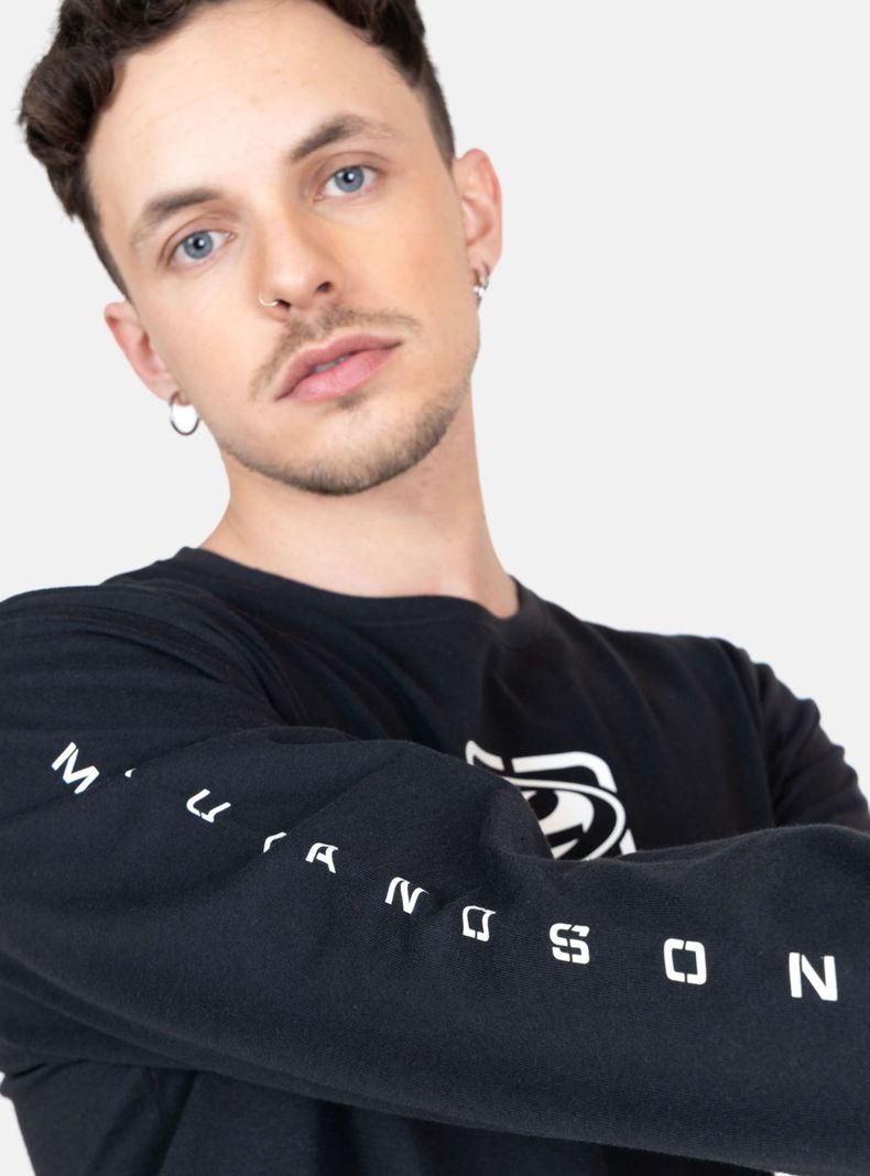Polera Logo Estampado en Manga-2