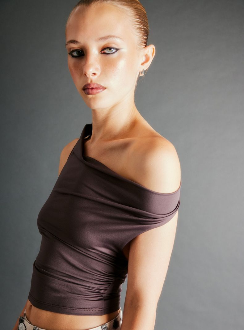 Polera Crop Cut Out-3