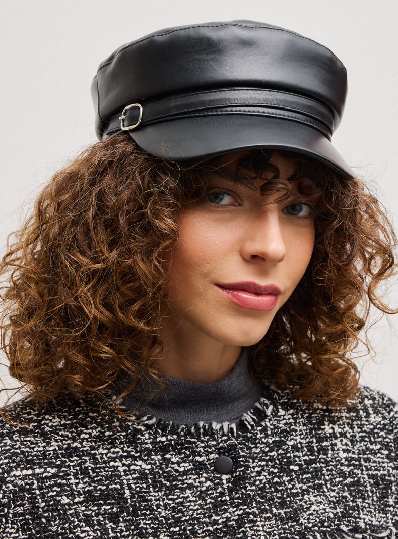Gorro con Visera