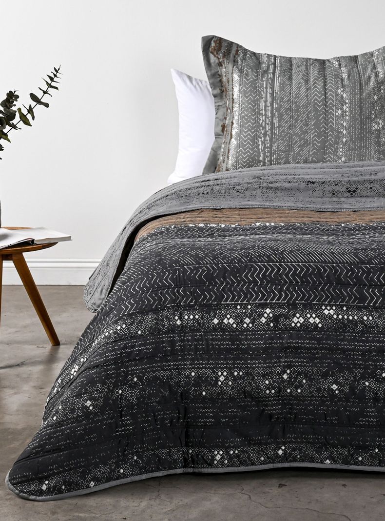Quilt 1.5 Plazas Bloom