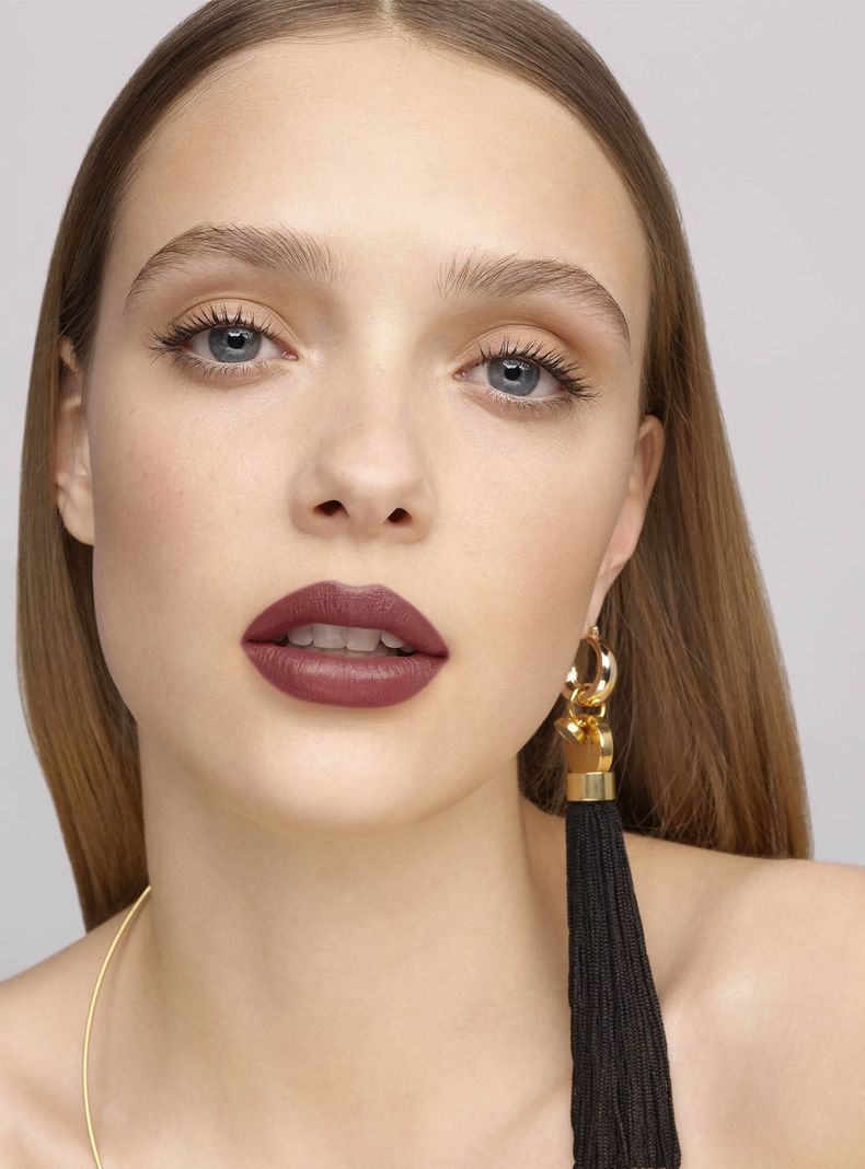 Fabulous Kiss Lipstick Satin Carolina Herrera 342 Moka Craze Nude 3.5g-2