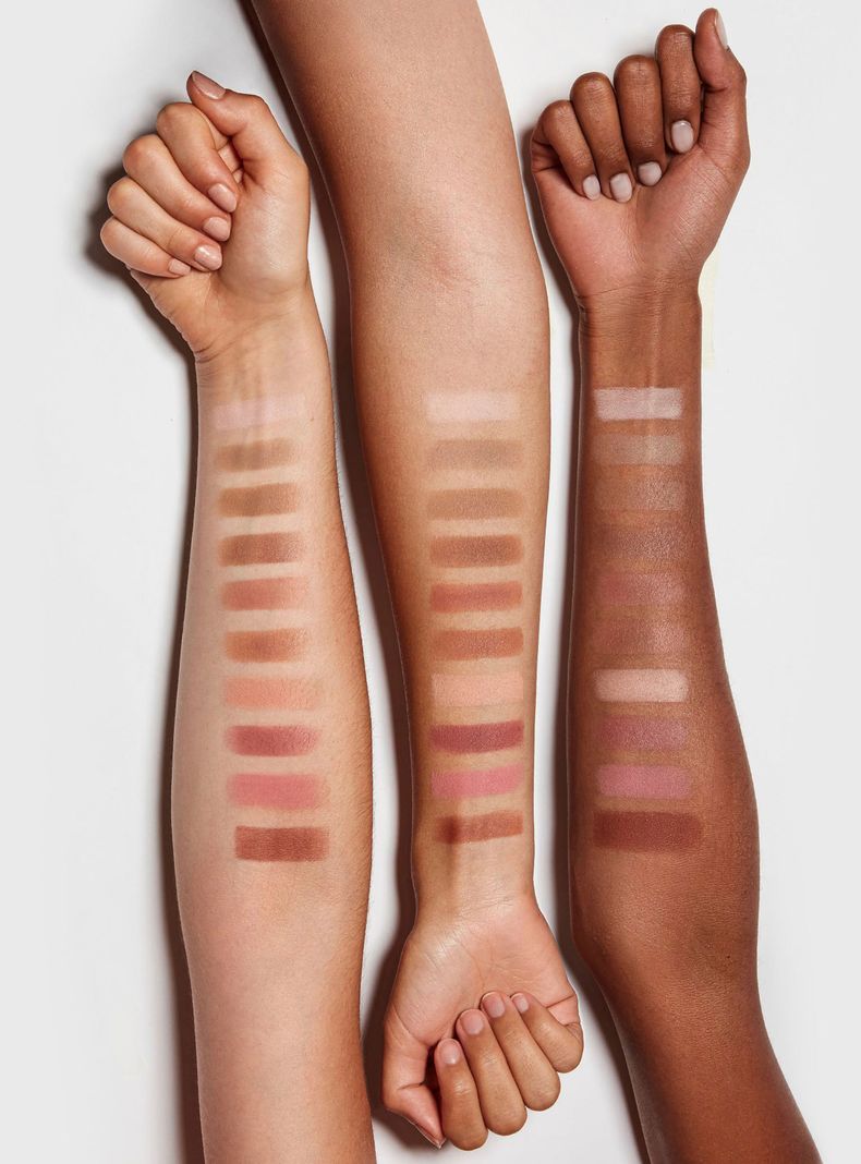 Chic Mono Eyeshadow Matte Carolina Herrera 5 Rose 2 g-5