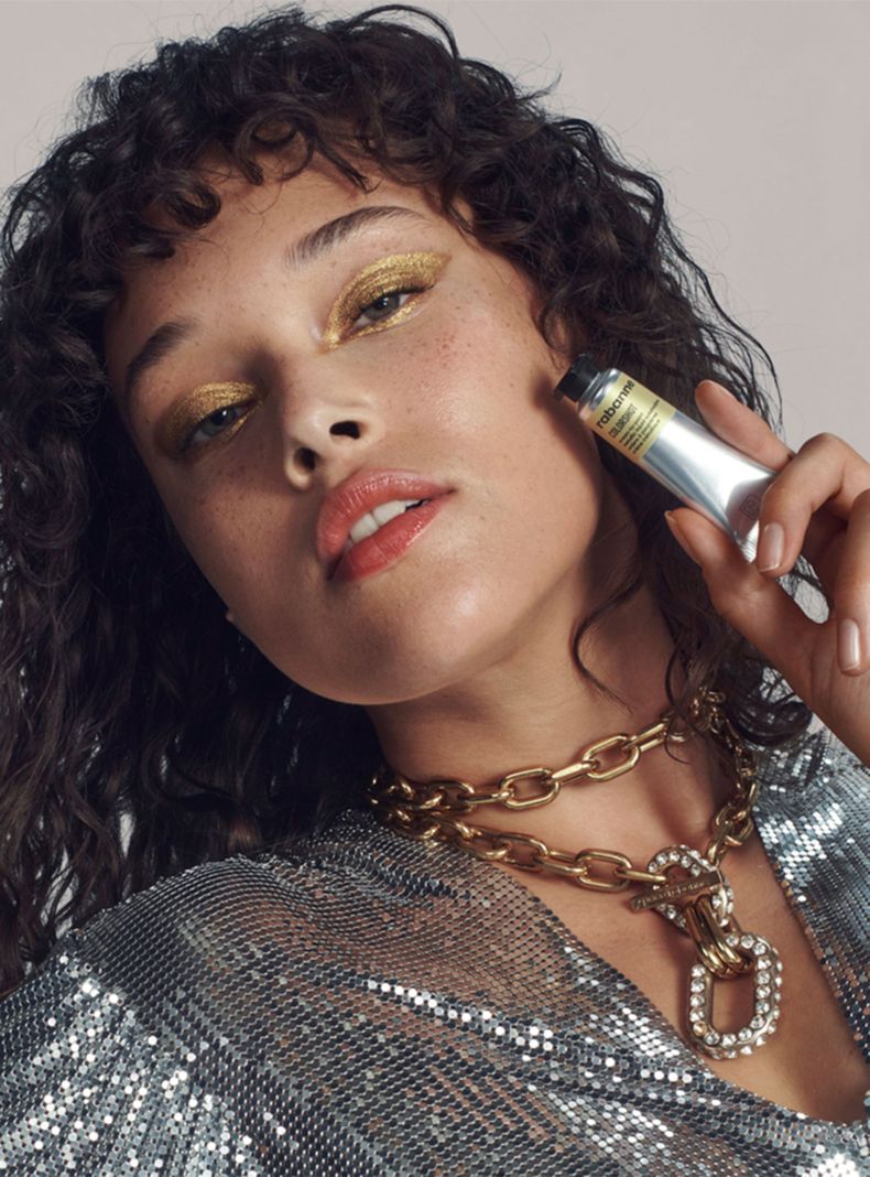 Colorshot Liquid Eyeshadow Sombra de Ojos en Crema Rabanne Met Cosmic Rave 79-3